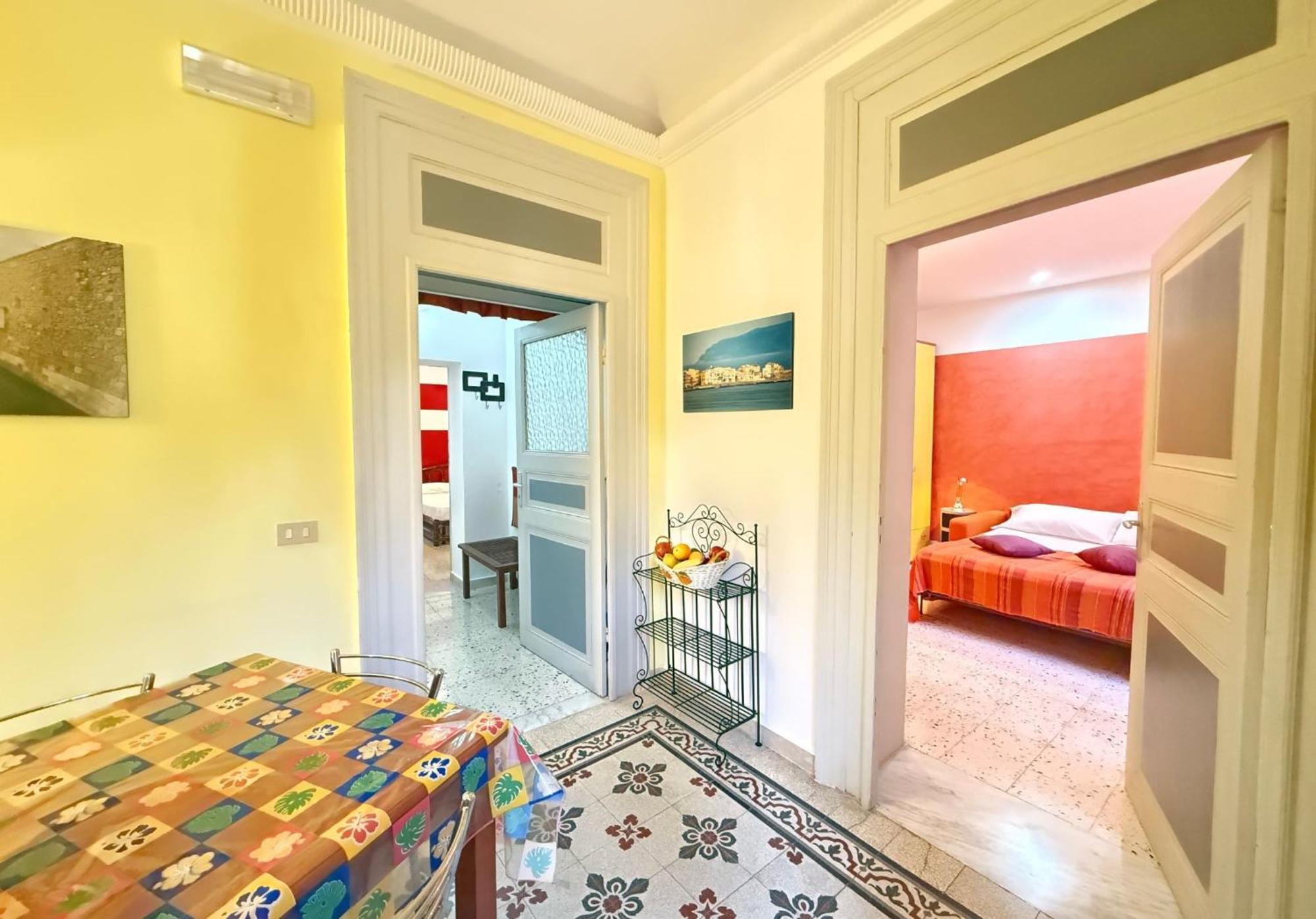 Casinadellepalme Appartamento In Centro Zona Porto Trapani Luaran gambar