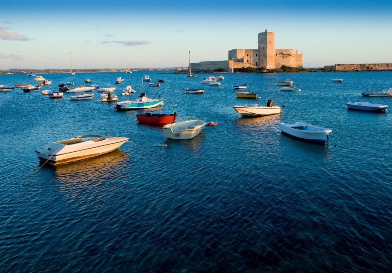 Casinadellepalme Appartamento In Centro Zona Porto Trapani Luaran gambar