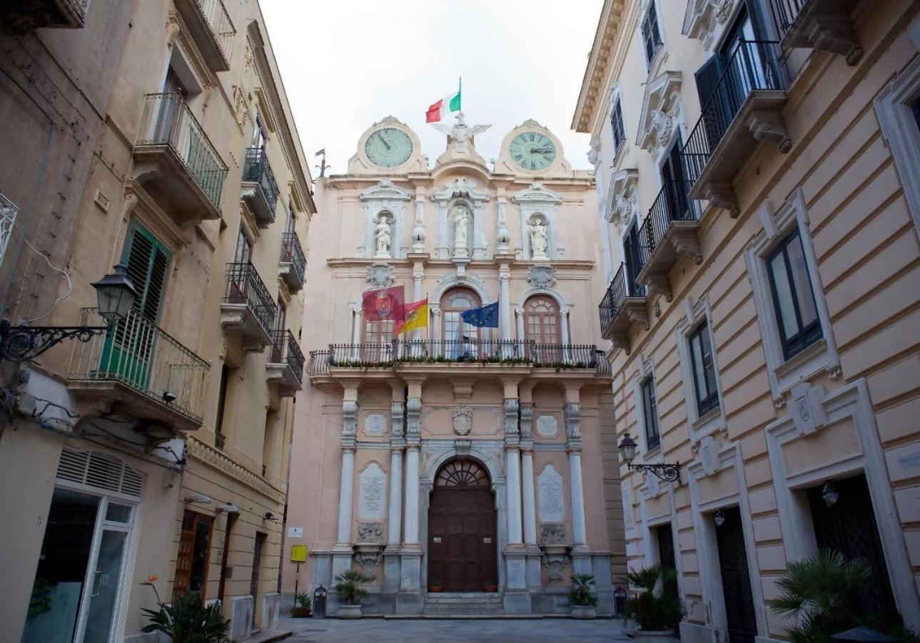 Casinadellepalme Appartamento In Centro Zona Porto Trapani Luaran gambar