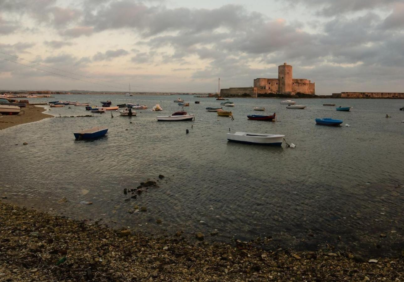 Casinadellepalme Appartamento In Centro Zona Porto Trapani Luaran gambar